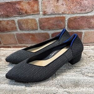 Rothy’s women’s Sz 10 black star studded the high point block heel pumps